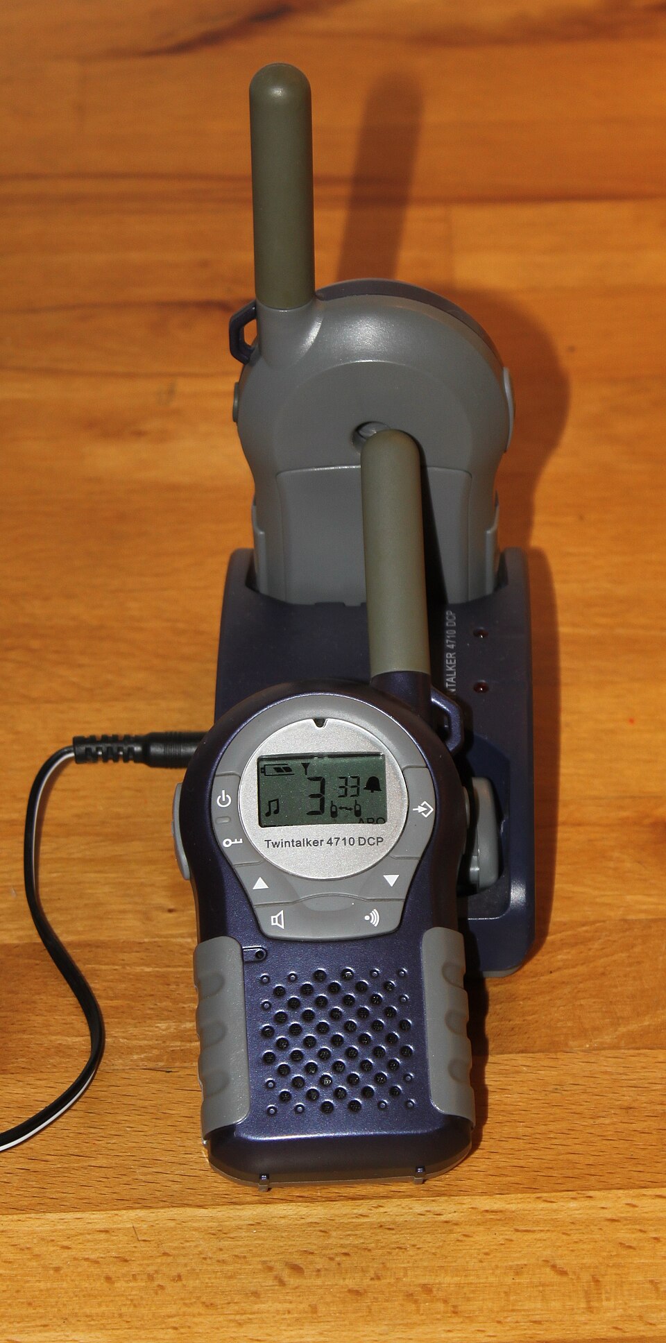 Walkie Talkie Security Equipment on Rent - Rentux