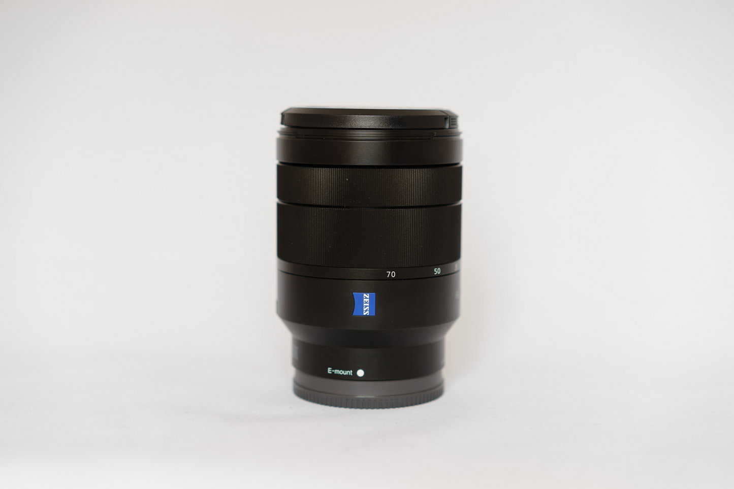 Rent Zeiss Sony 24-70mm f/4 OSS Mirrorless lens