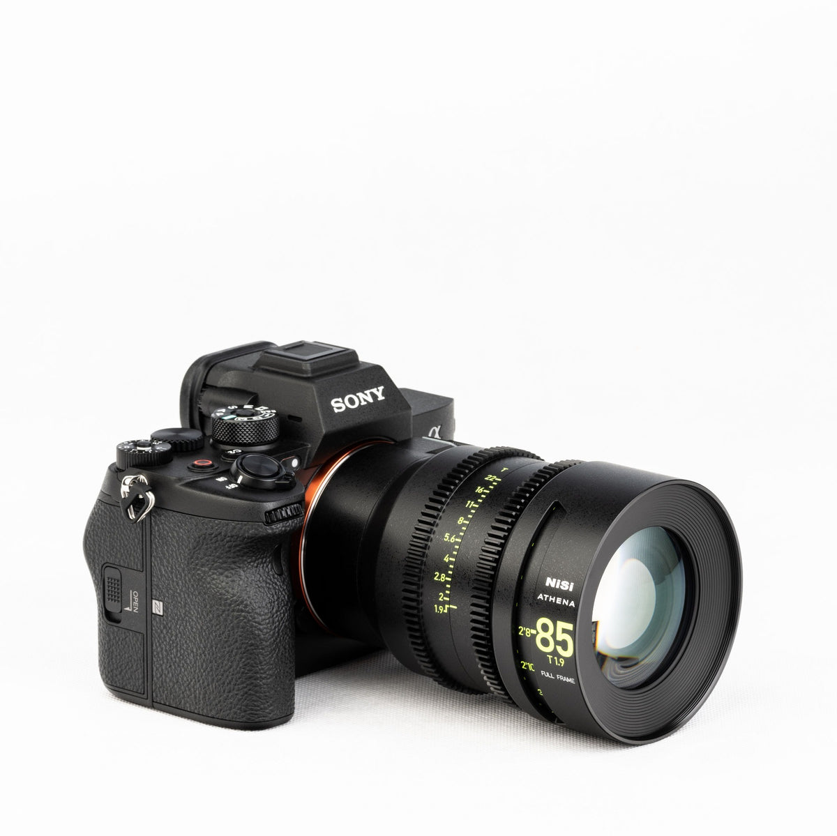 Nisi Athena Prime 14mm T2.4 Full Frame Lens for Sony E Mount on Rent