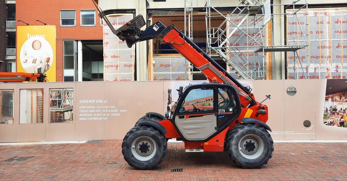 Scaffoldings Construction Equipment on Rent - Rentux